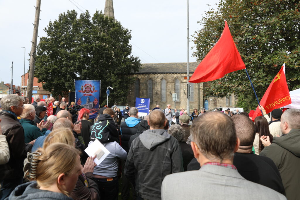 Battle Holbeck Moor crowd