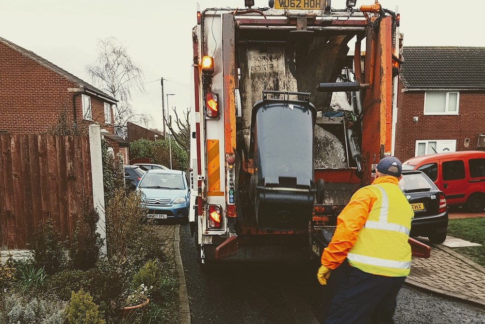 Leeds Bin Collections - Through the Maze