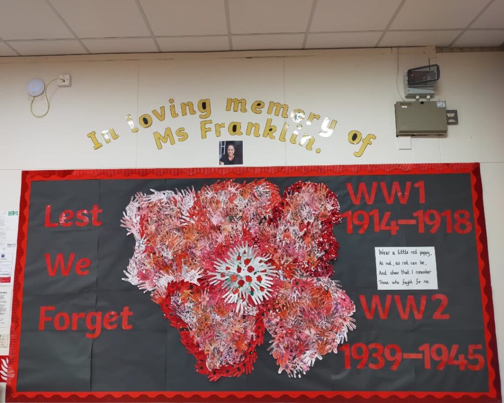 'Hands of Remembrance' poppy at Clapgate Primary School - South Leeds Life