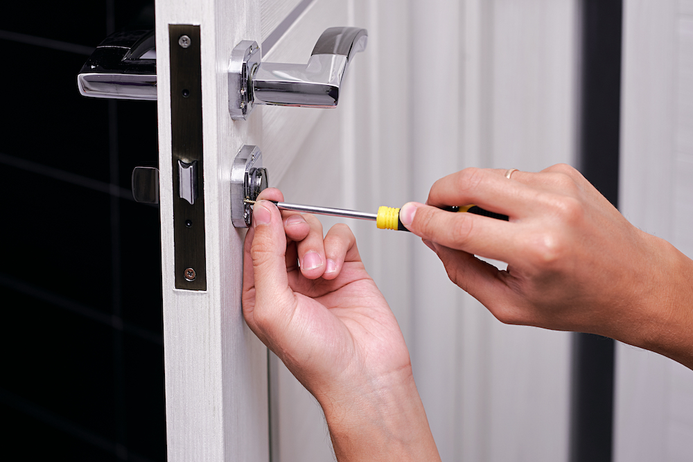 locksmith cardiff