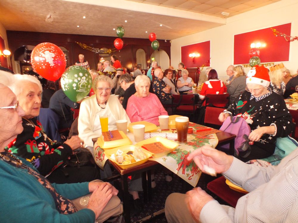 Middleton Elderly aid Christmas Party 2021 (14)